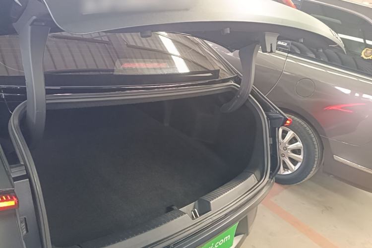Used Wuling Xingguang 2023 150 Advanced Edition Trunk