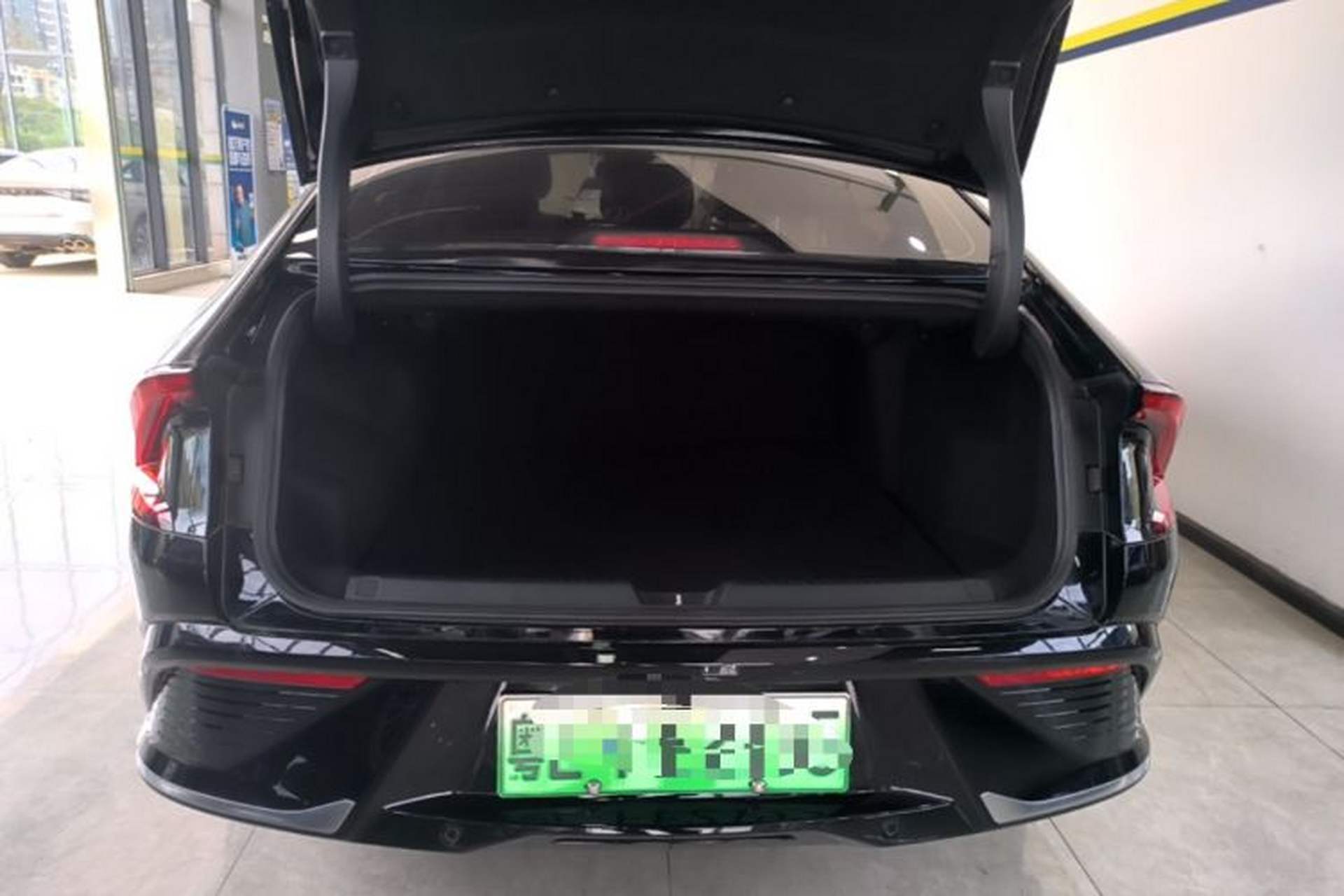 Used Wuling Xingguang 2023 150 Advanced Edition Trunk