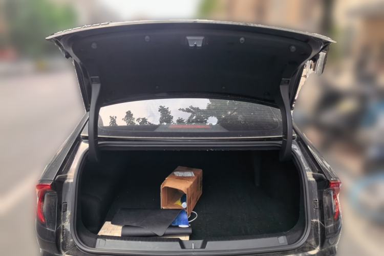 Used Wuling Xingguang 2023 150 Advanced Edition Trunk