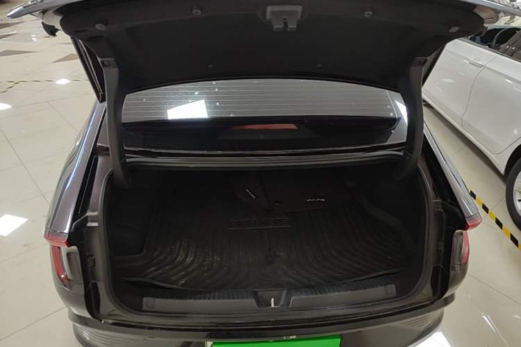 Used Wuling Xingguang 2023 150 Advanced Edition Trunk