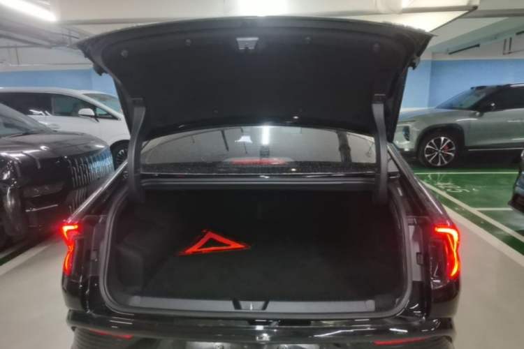 Used Wuling Xingguang 2023 150 Advanced Edition Trunk