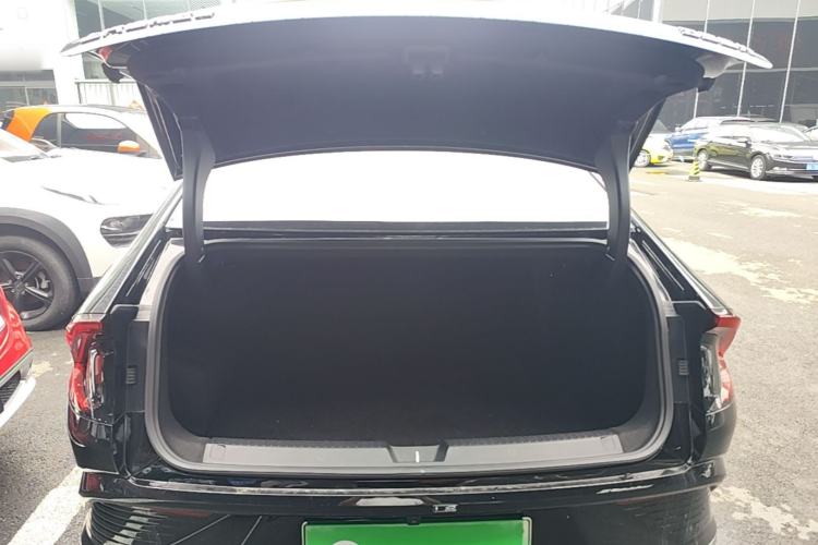 Used Wuling Xingguang 2023 150 Advanced Edition Trunk