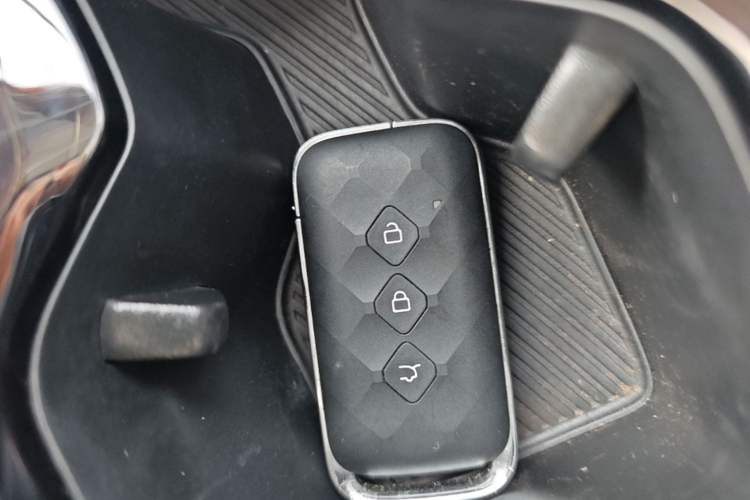 Used Wuling Xingguang 2023 150 Advanced Edition Vehicle Key