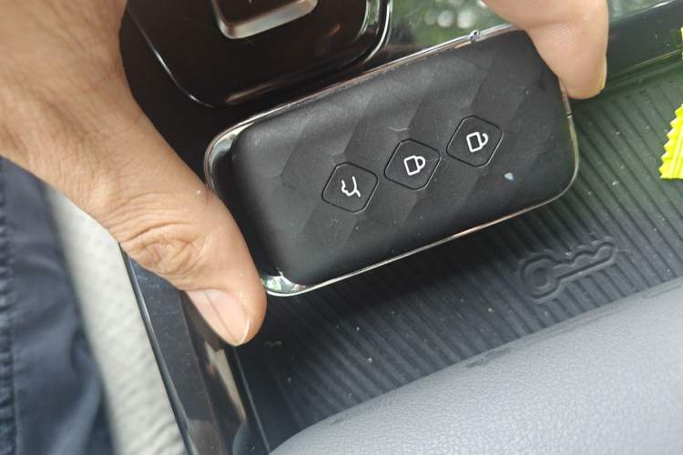 Used Wuling Xingguang 2023 150 Advanced Edition Vehicle Key