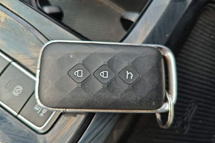 Used Wuling Xingguang 2023 70 Standard Edition Vehicle Key