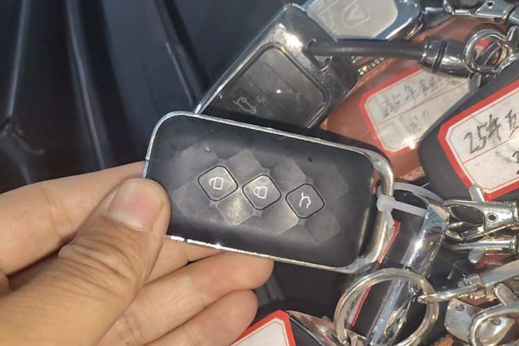 Used Wuling Xingguang 2023 150 Advanced Edition Vehicle Key