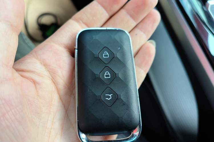 Used Wuling Xingguang 2023 150 Advanced Edition Vehicle Key
