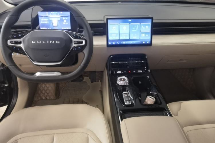 Used Wuling Xingguang 2023 70 Standard Edition Center Console
