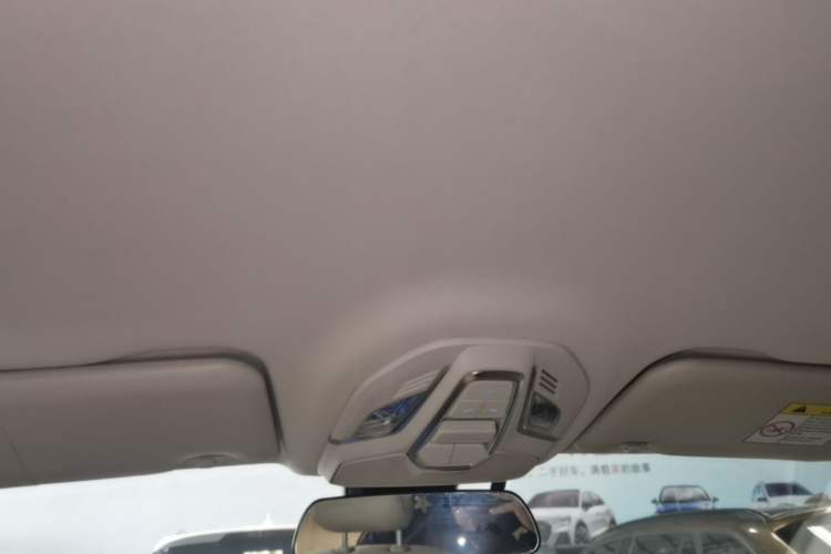 Used Wuling Xingguang 2023 70 Standard Edition Headliner