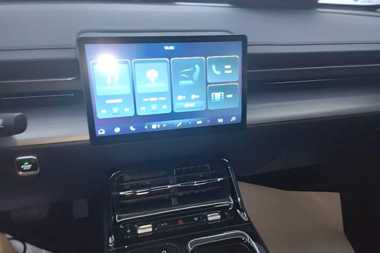 Used Wuling Xingguang 2023 70 Standard Edition Audio And AC Panel