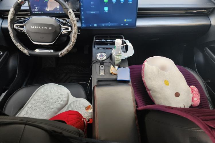 Used Wuling Xingguang 2023 150 Advanced Edition Center Console