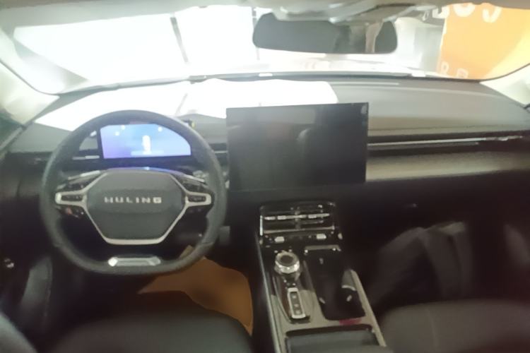 Used Wuling Xingguang 2023 150 Advanced Edition Center Console