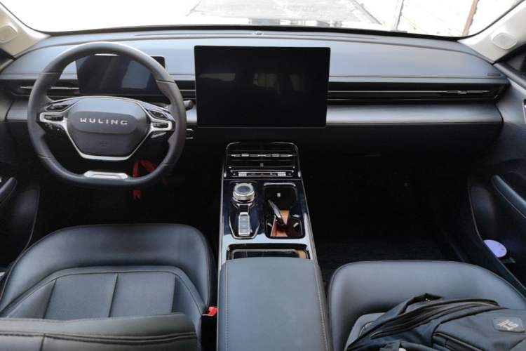 Used Wuling Xingguang 2023 150 Advanced Edition Center Console