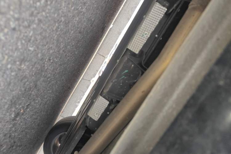 Used Wuling Xingguang 2023 70 Standard Edition Chassis Front Left