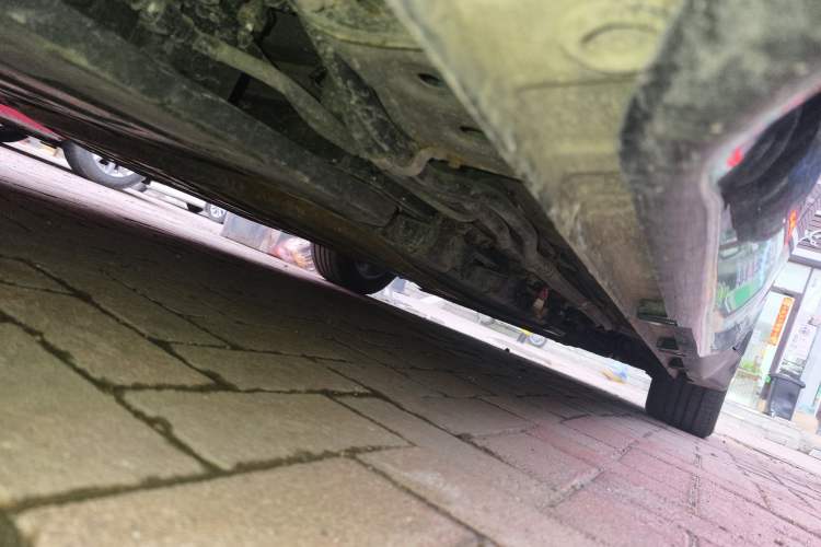 Used Wuling Xingguang 2023 70 Standard Edition Chassis Rear Right
