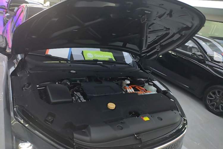 Used Wuling Xingguang 2023 70 Standard Edition Engine Bay