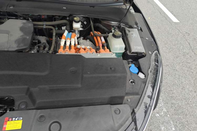 Used Wuling Xingguang 2023 70 Standard Edition Engine Bay Left