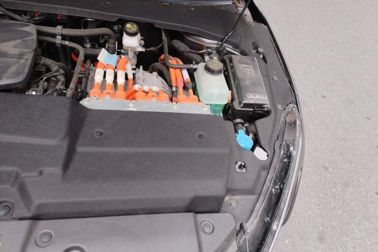 Used Wuling Xingguang 2023 150 Advanced Edition Engine Bay Left
