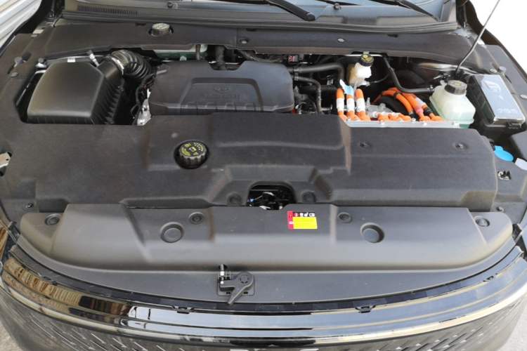 Used Wuling Xingguang 2023 150 Advanced Edition Engine Bay