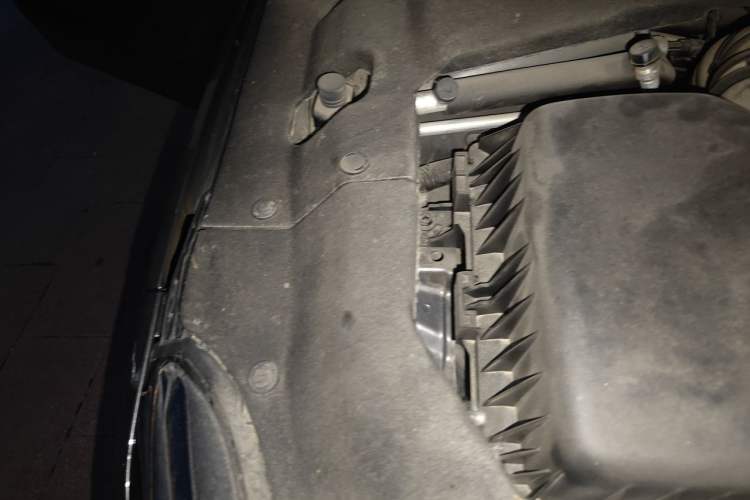 Used Wuling Xingguang 2023 150 Advanced Edition Engine Bay Right