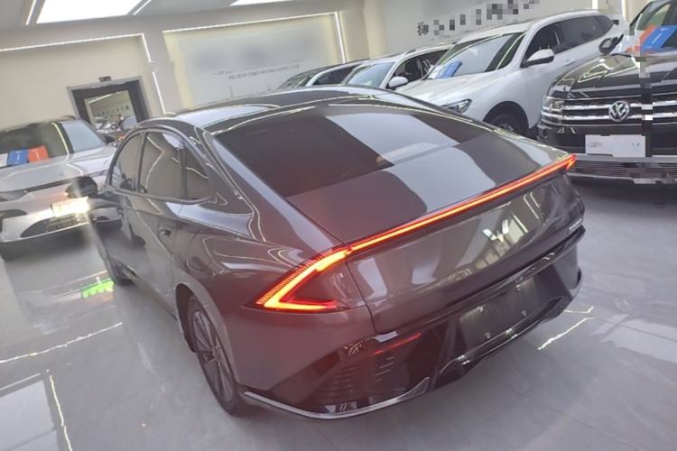Used Wuling Xingguang 2023 70 Standard Edition Exterior 2