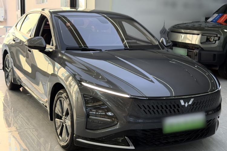 Used Wuling Xingguang 2023 70 Standard Edition Exterior 2