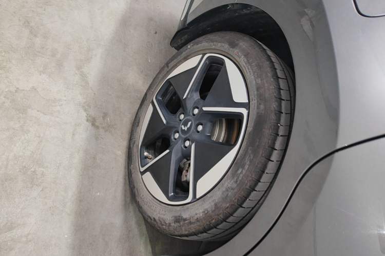 Used Wuling Xingguang 2023 150 Advanced Edition Exterior 5