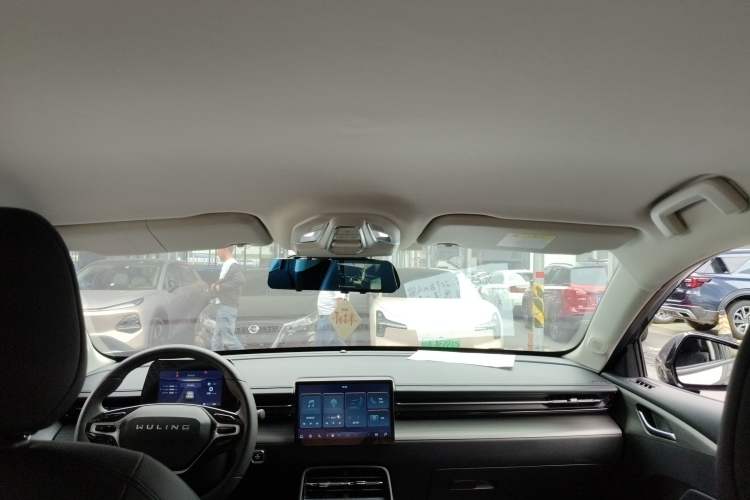 Used Wuling Xingguang 2023 70 Standard Edition Headliner