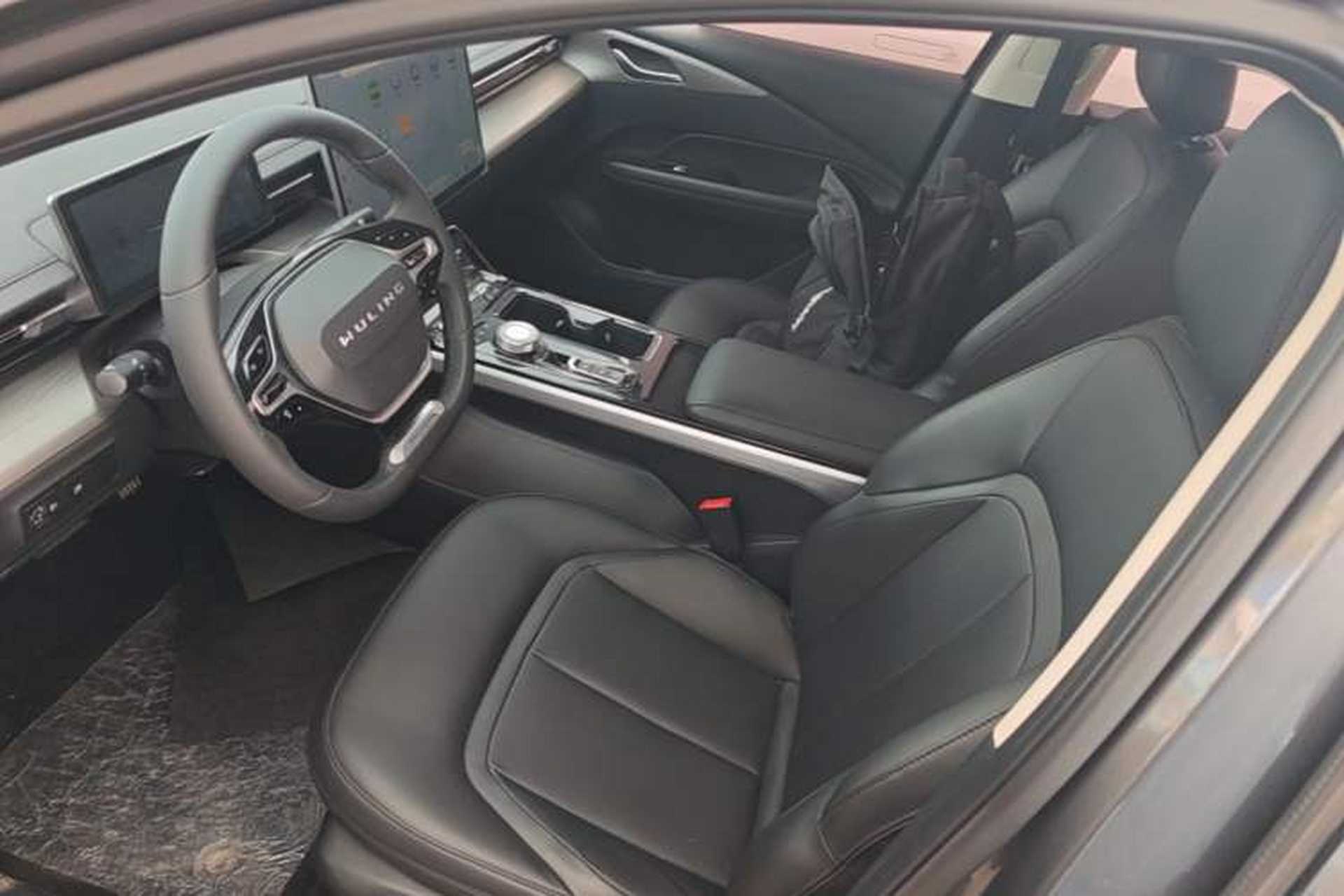 Used Wuling Xingguang 2023 150 Advanced Edition Left Front Seat