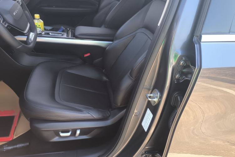 Used Wuling Xingguang 2023 150 Advanced Edition Left Front Seat