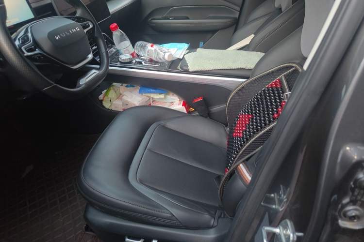 Used Wuling Xingguang 2023 150 Advanced Edition Left Front Seat