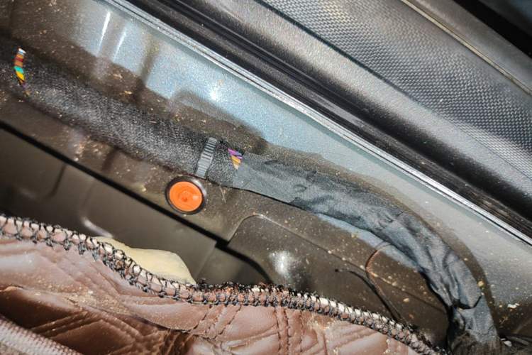 Used Wuling Xingguang 2023 150 Advanced Edition Left Side Sill