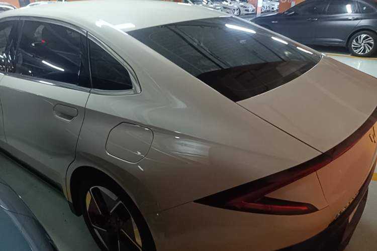 Used Wuling Xingguang 2023 150 Advanced Edition Rear Left 45 Deg