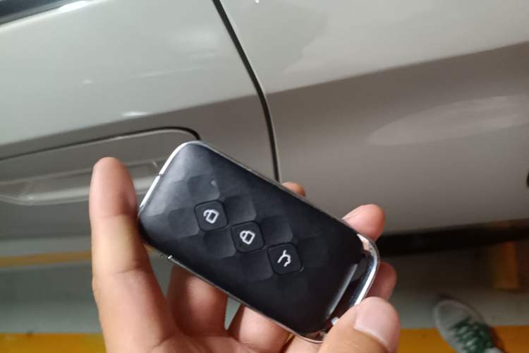 Used Wuling Xingguang 2023 150 Advanced Edition Vehicle Key