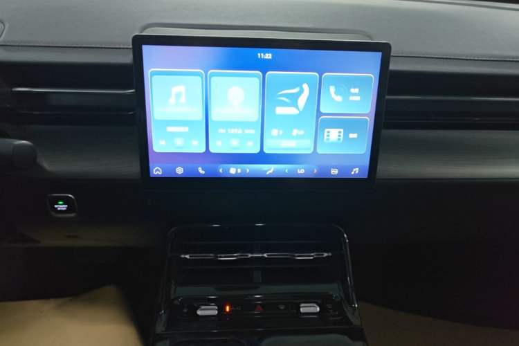 Used Wuling Xingguang 2023 70 Standard Edition Audio And AC Panel