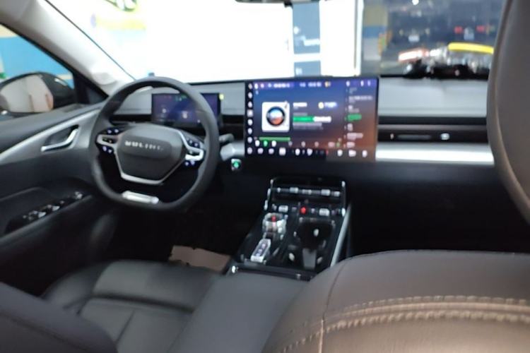 Used Wuling Xingguang 2023 150 Advanced Edition Center Console