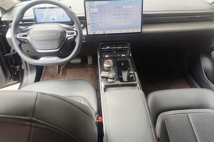 Used Wuling Xingguang 2023 150 Advanced Edition Center Console