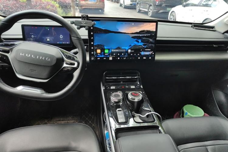 Used Wuling Xingguang 2023 150 Advanced Edition Center Console