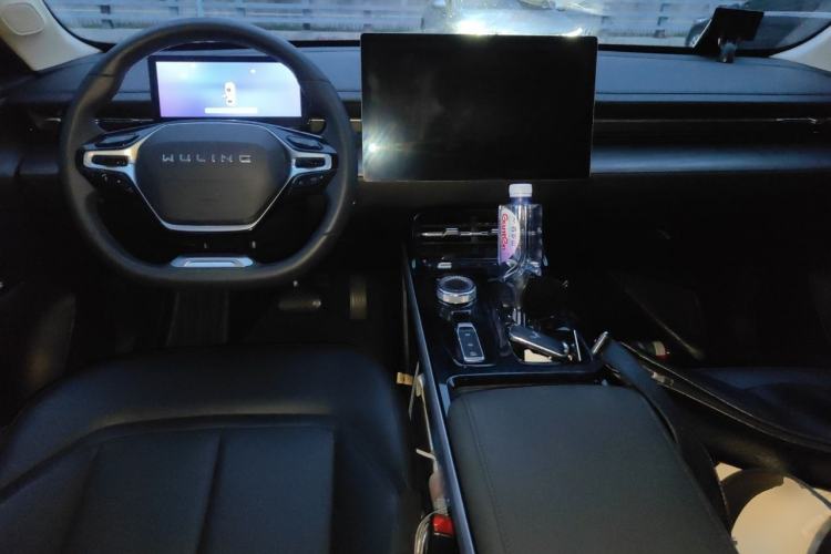 Used Wuling Xingguang 2023 150 Advanced Edition Center Console