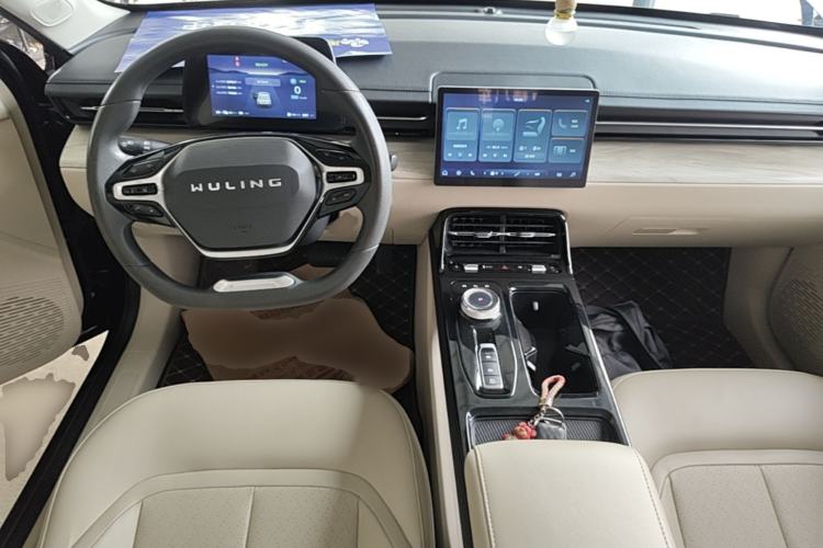 Used Wuling Xingguang 2023 70 Standard Edition Center Console