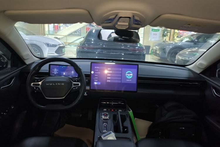Used Wuling Xingguang 2023 150 Advanced Edition Center Console