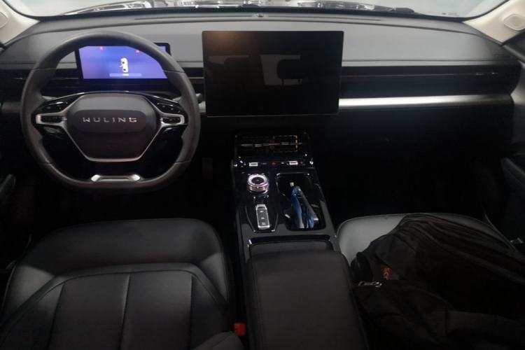 Used Wuling Xingguang 2023 70 Standard Edition Center Console