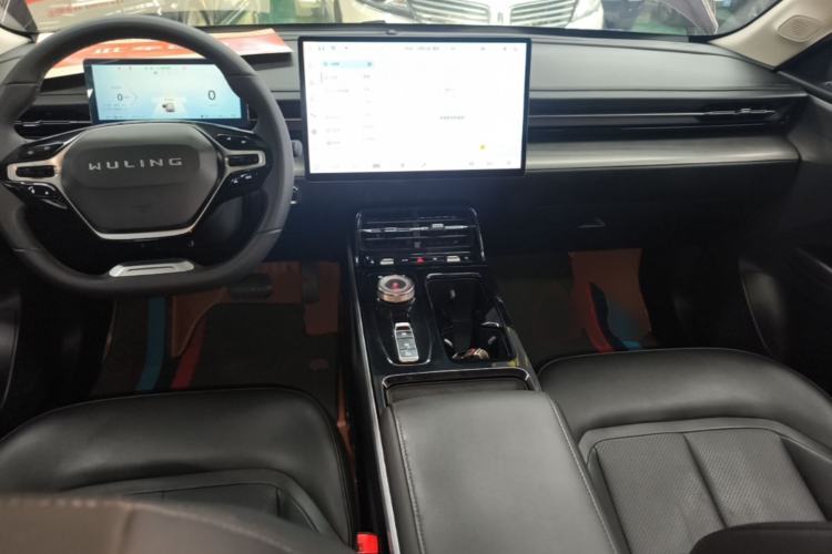 Used Wuling Xingguang 2023 150 Advanced Edition Center Console