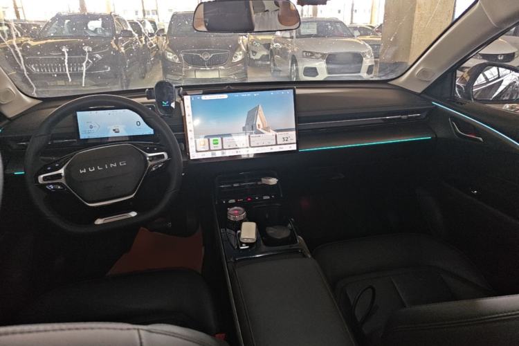 Used Wuling Xingguang 2023 150 Advanced Edition Center Console
