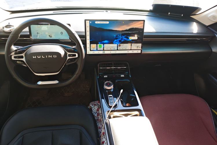 Used Wuling Xingguang 2023 150 Advanced Edition Center Console