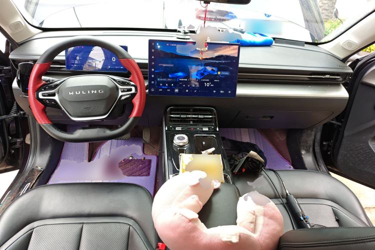 Used Wuling Xingguang 2023 150 Advanced Edition Center Console