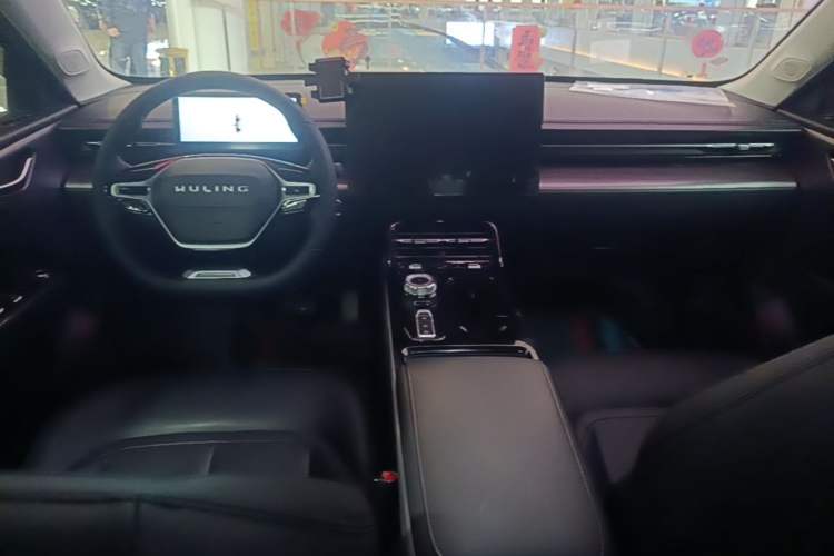 Used Wuling Xingguang 2023 150 Advanced Edition Center Console