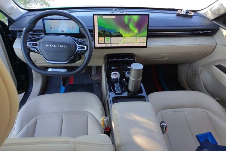 Used Wuling Xingguang 2023 150 Advanced Edition Center Console