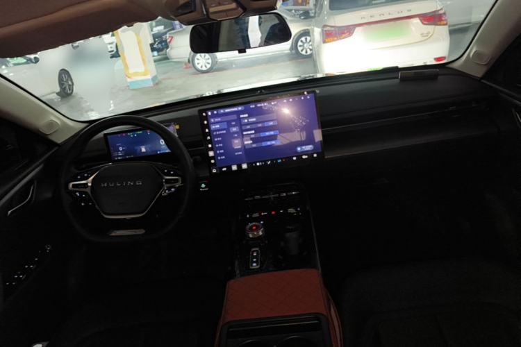 Used Wuling Xingguang 2023 150 Advanced Edition Center Console