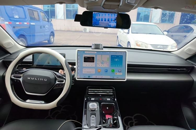 Used Wuling Xingguang 2023 150 Advanced Edition Center Console